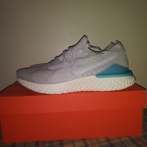 NEW Nike Epic React Flyknit 2 "Vast Grey" - Picture 2 of 5